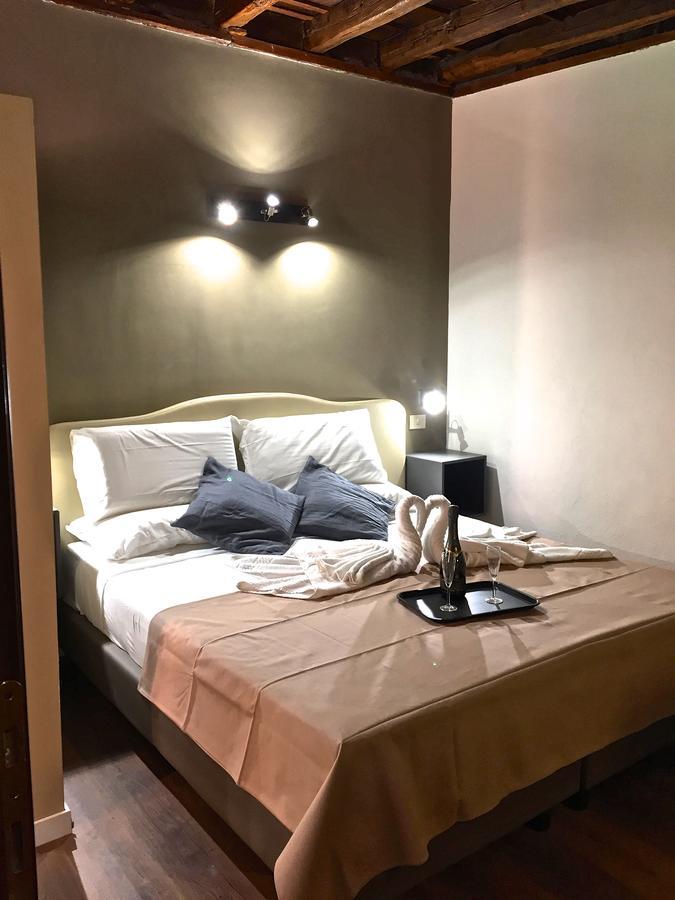 Do-Do Navona Suites Řím Pokoj fotografie